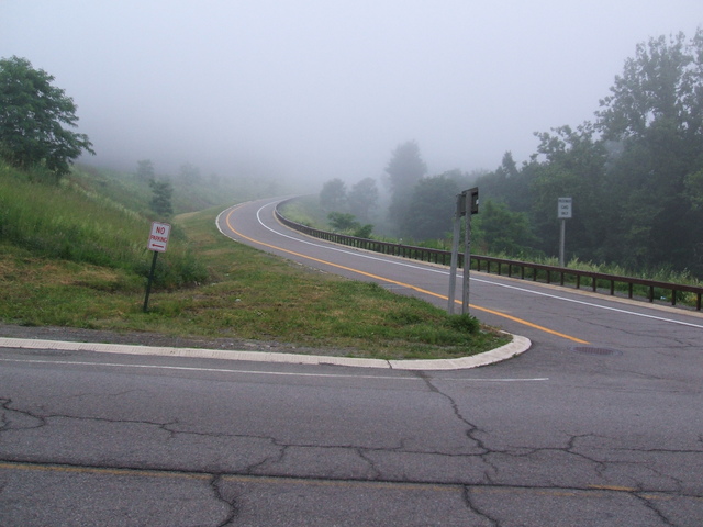 Appalachian Trail - Taconic State Parkway South Bound entrance ramp from Miller Hill Road (41.51449,-73.79236)