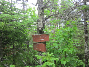 Appalachian Trail Sign to Viewpoint